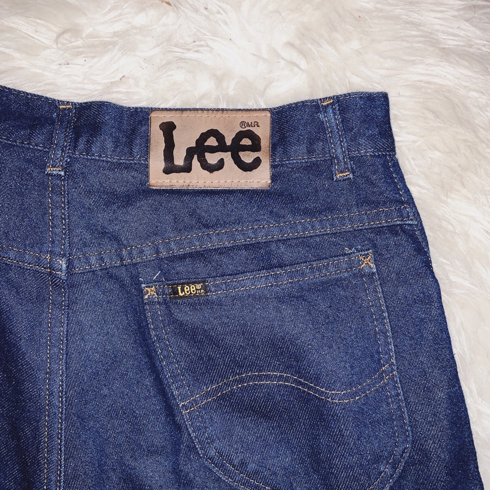 Vintage High Waist Lee Jeans - Flattering Fit